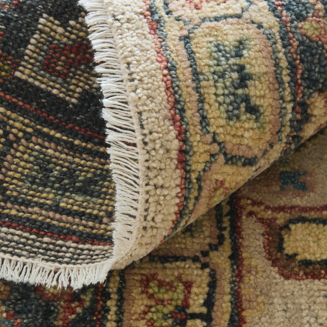 Rectangle/2' x 3'/Ivory/Navy