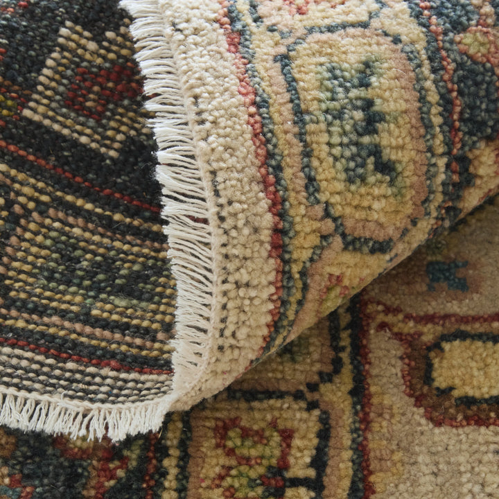 Rectangle/2' x 3'/Ivory/Navy