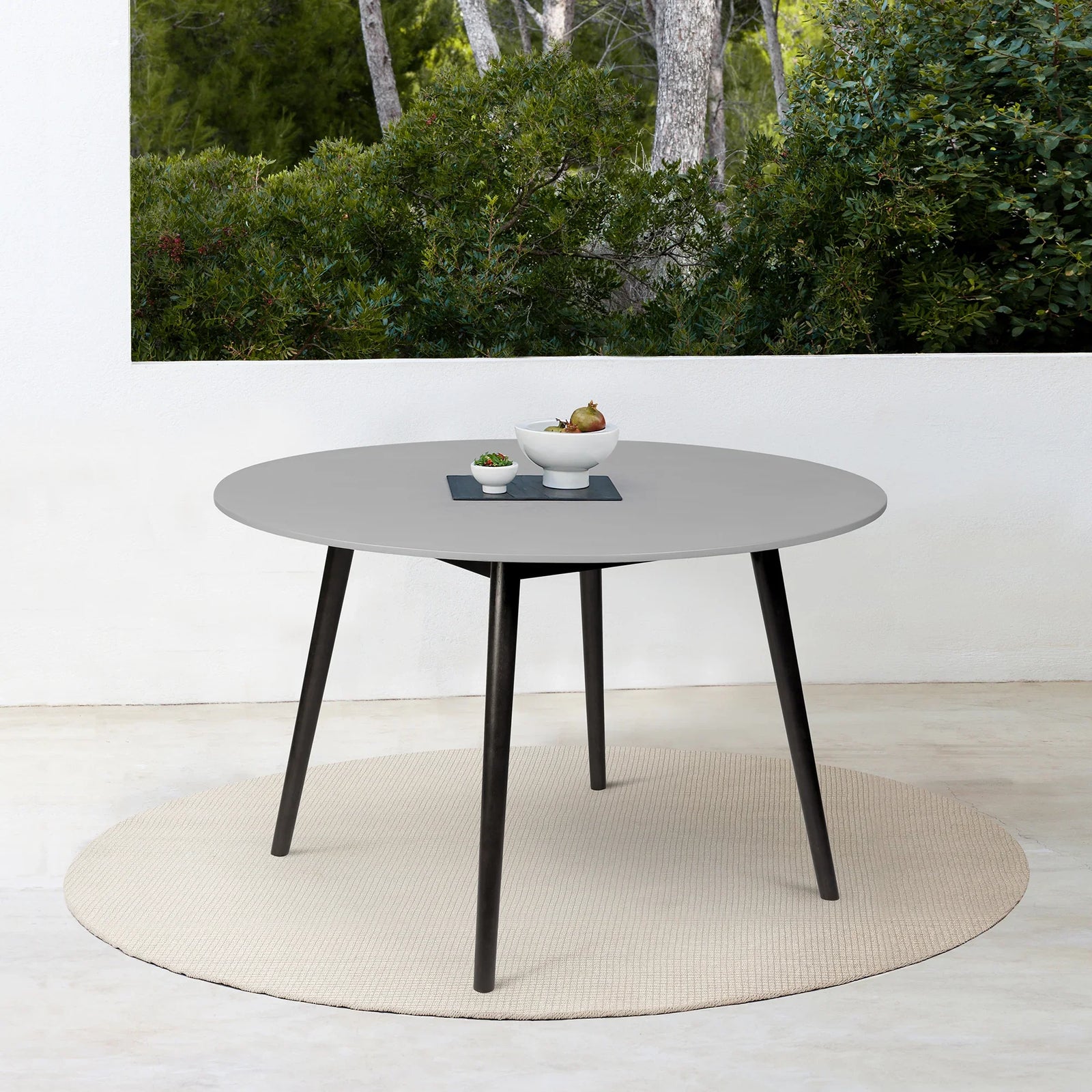 American Home Furniture Armen Living Sydney 47" Round Outdoor Dining Table