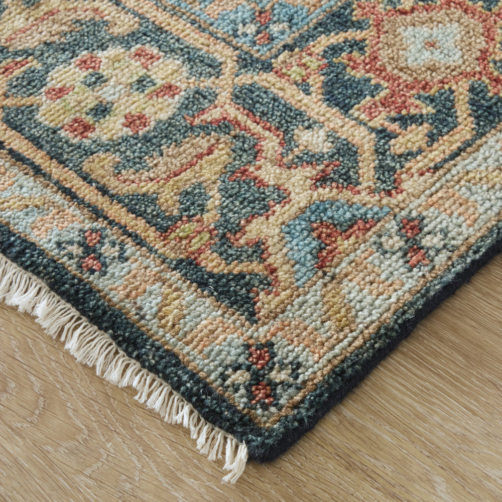 Rectangle/2' x 3'/Rust/Navy