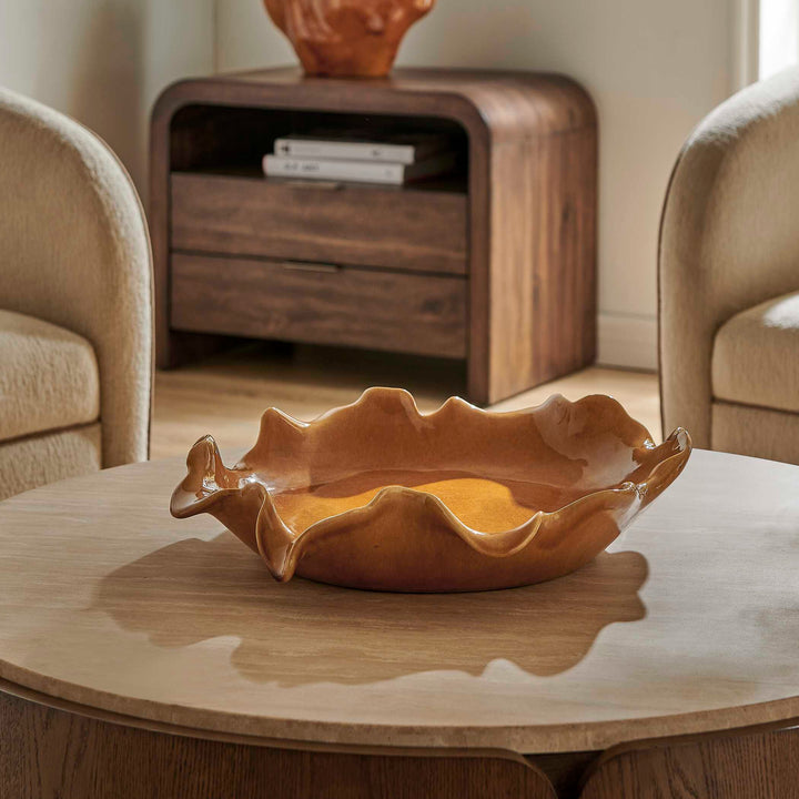 Golden Crest Ruffle Indoor-Outdoor Bowl