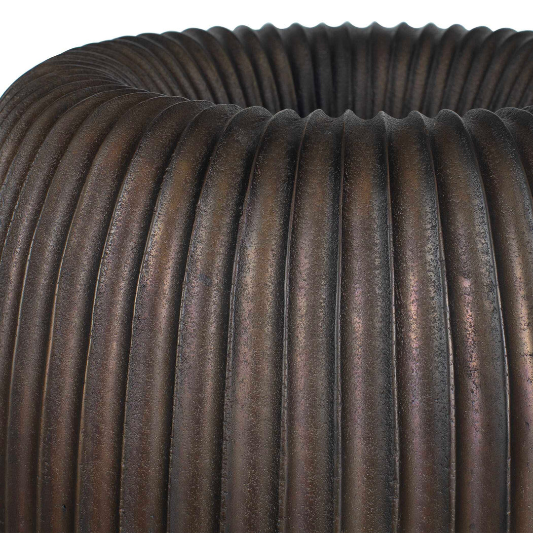 Vector Ridge Indoor-Outdoor Planter