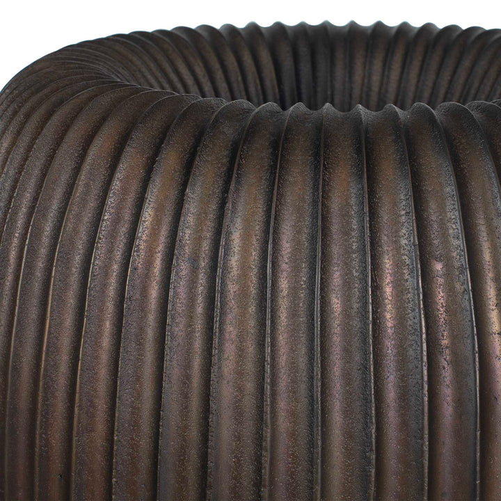 Vector Ridge Indoor-Outdoor Planter