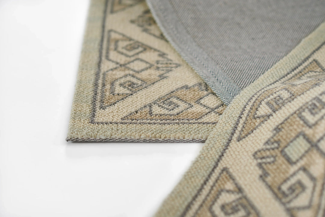 American Home Furniture Momeni Anatolia 11 Rug