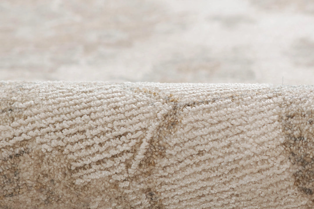 American Home Furniture Momeni Ansel 2 Rug