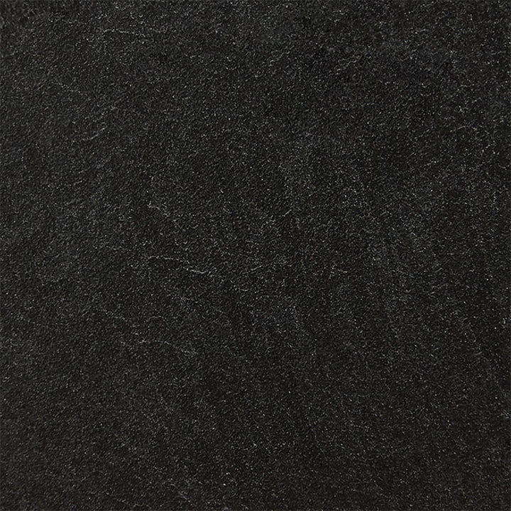 Queen / Weathered Iron