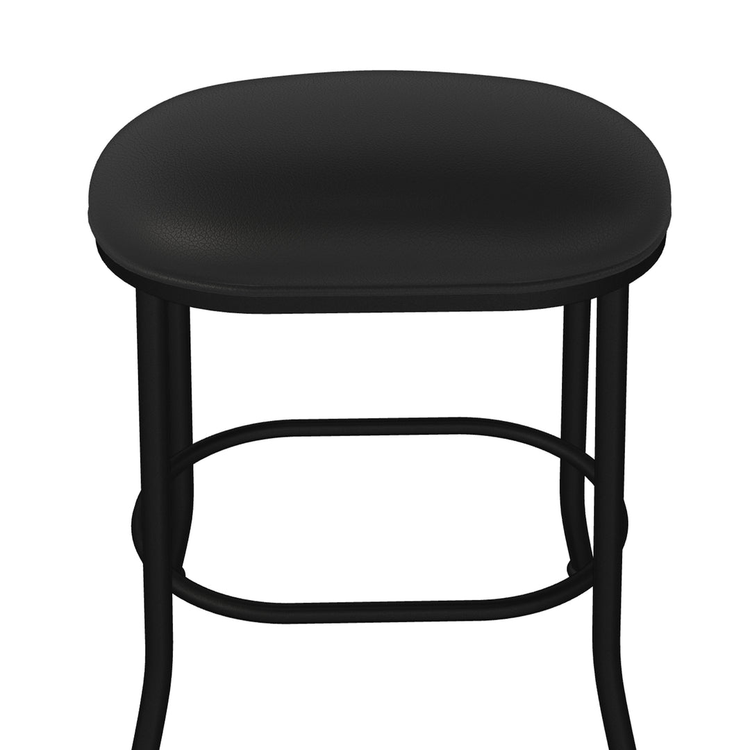 19.75"W x 13.5"D x 26"H / Licorice Black/Sable Onyx