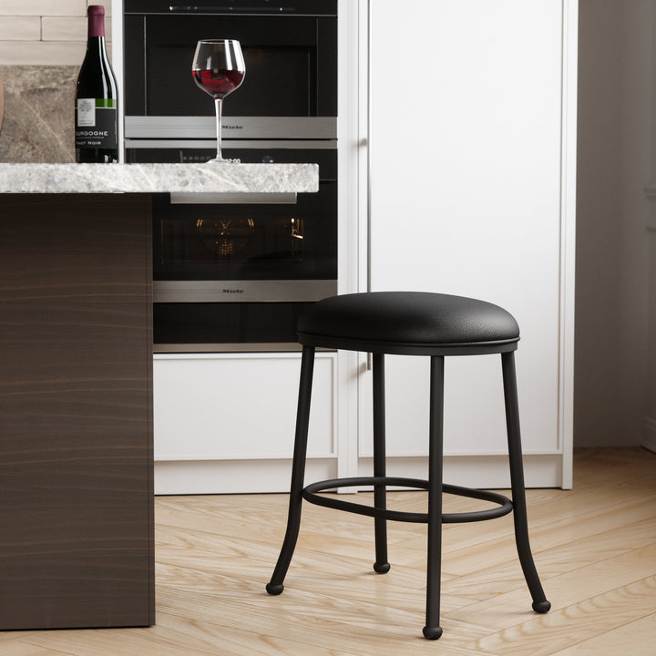 19.75"W x 13.5"D x 26"H / Licorice Black/Sable Onyx