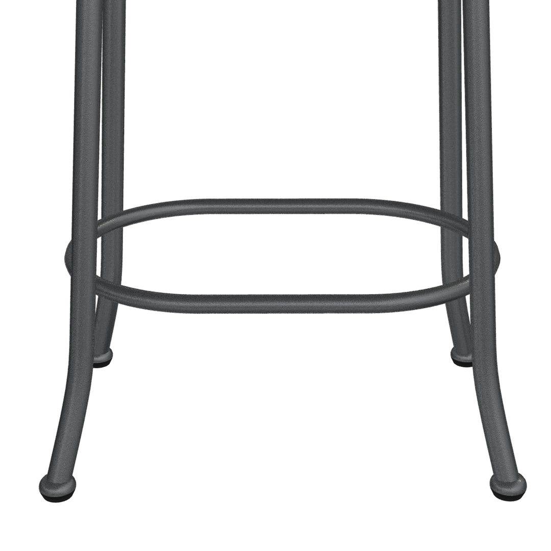 19.75"W x 13.5"D x 26"H / Licorice Black/Lustrous Silver White