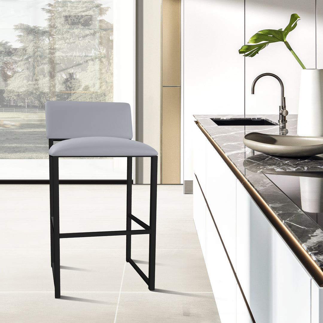 19.5"W x 18"D x 35"H / Charcoal Gray/Sable Onyx