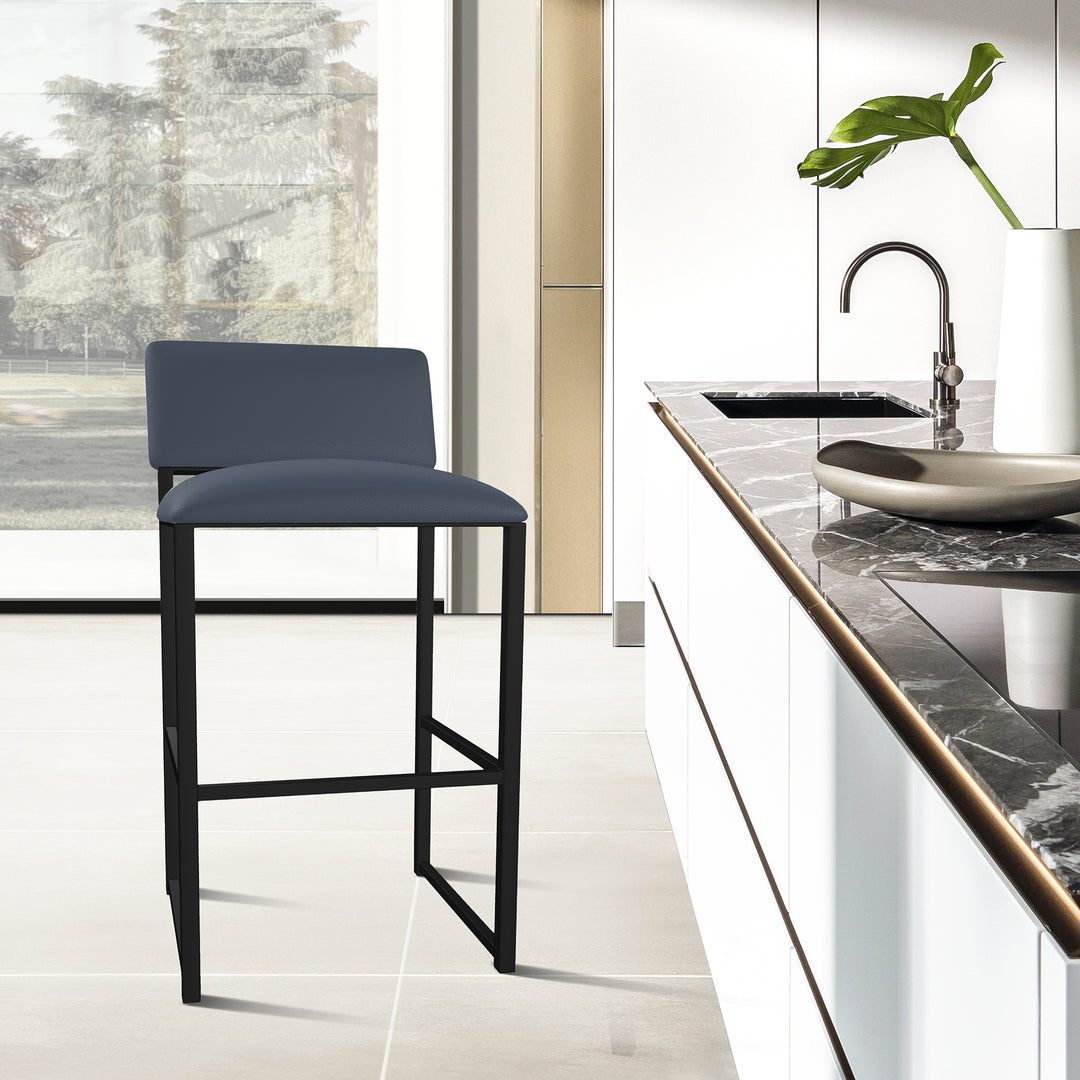 19.5"W x 18"D x 39"H / Midnight Blue/Sable Onyx