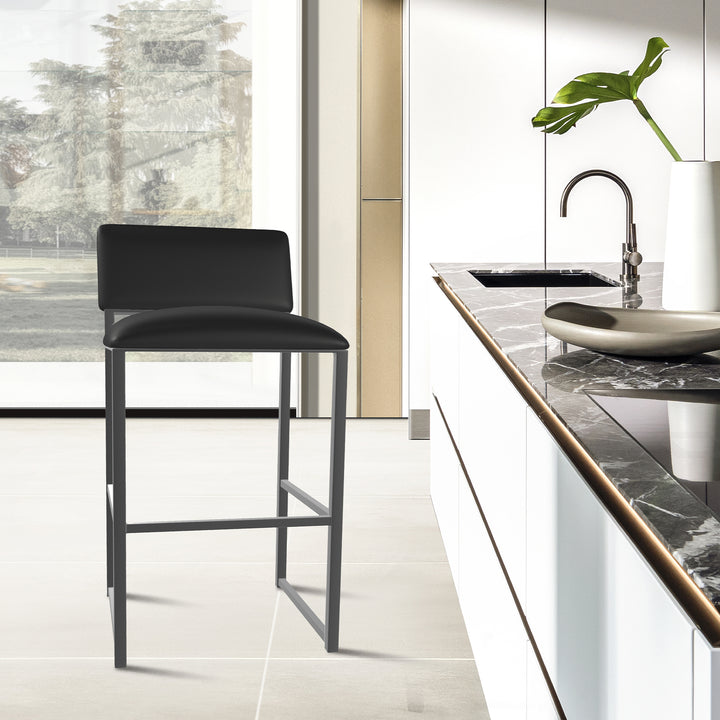 19.5"W x 18"D x 39"H / Licorice Black/Firestone Grey