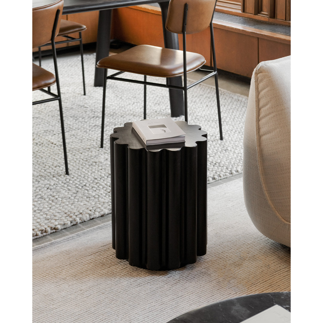 Moe's Home Collection - Taffy Accent Table Black - BQ-1062-02 | American Home Furniture