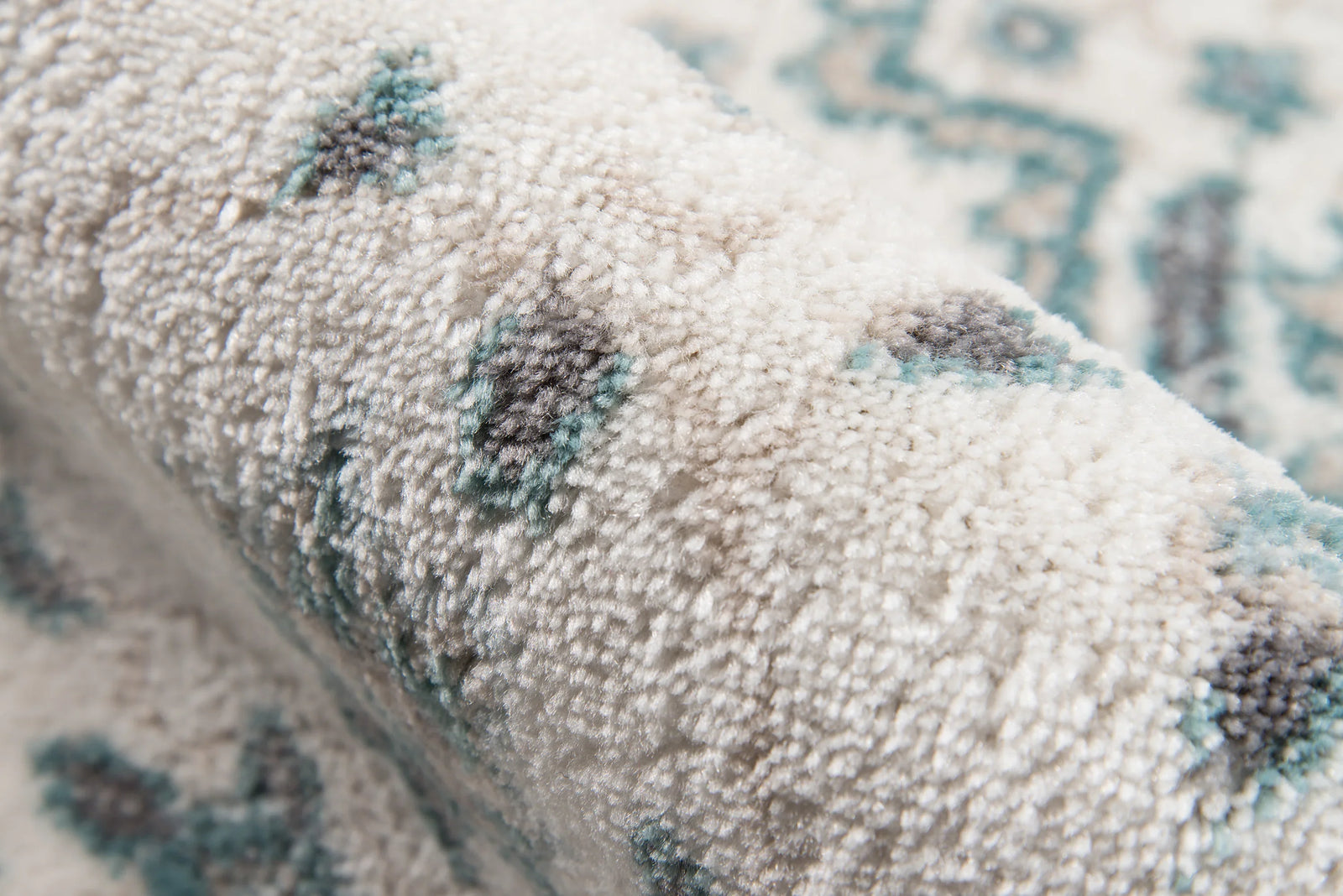 American Home Furniture Momeni Brooklyn Heights 4 Rug