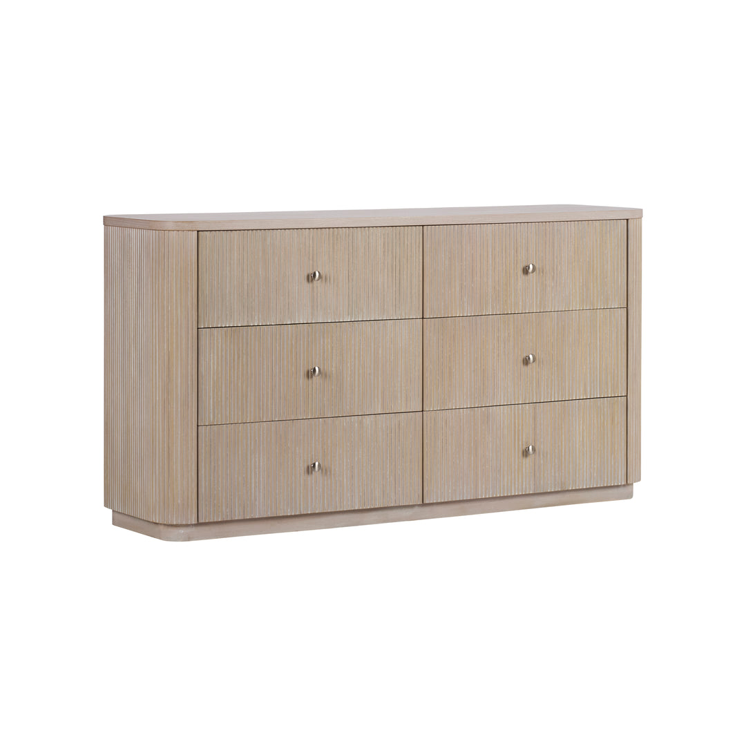 Daria Dresser - C10015