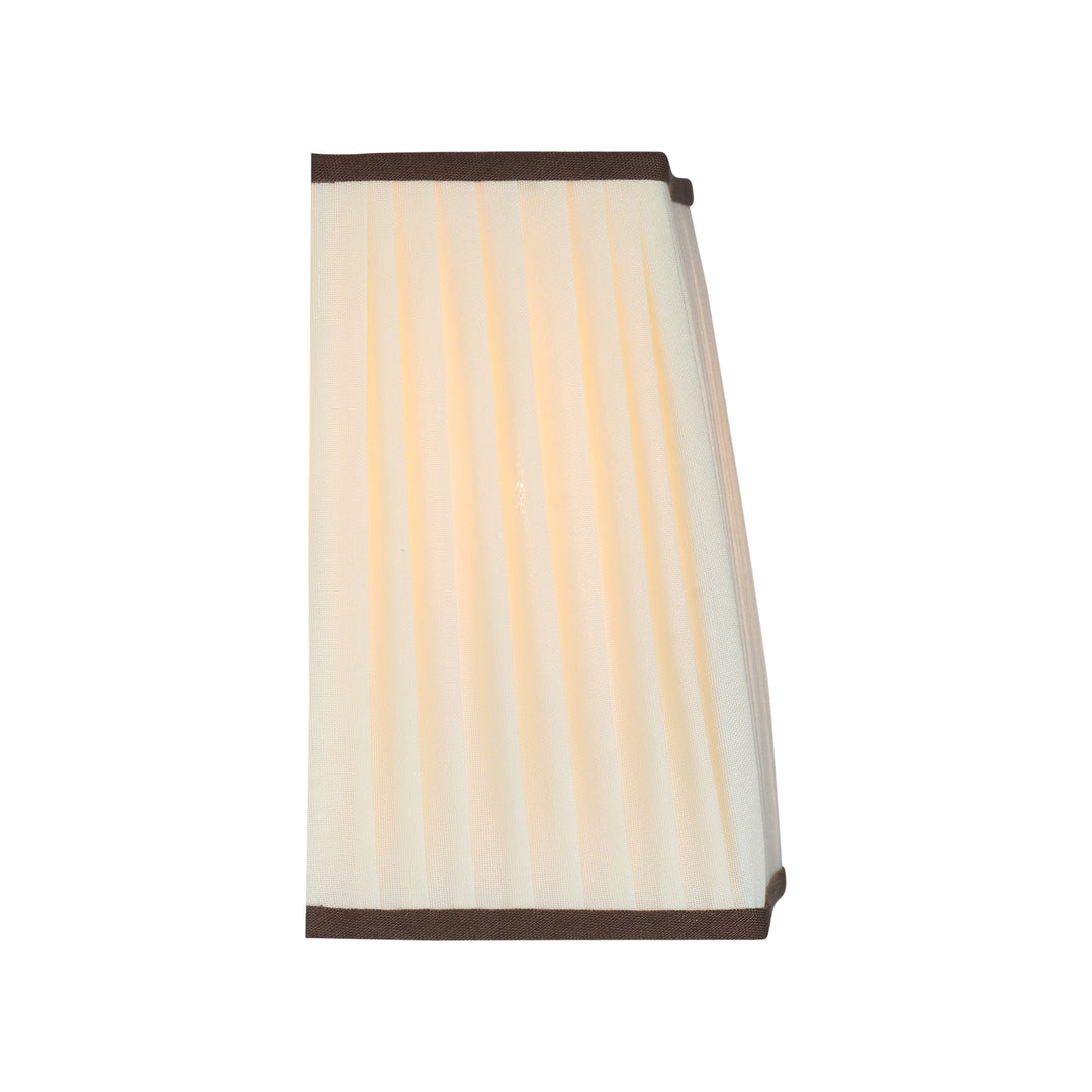 Off White/Brown/Antique
