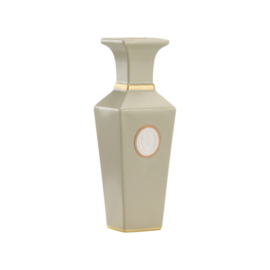 Intaglio Vase - C11027