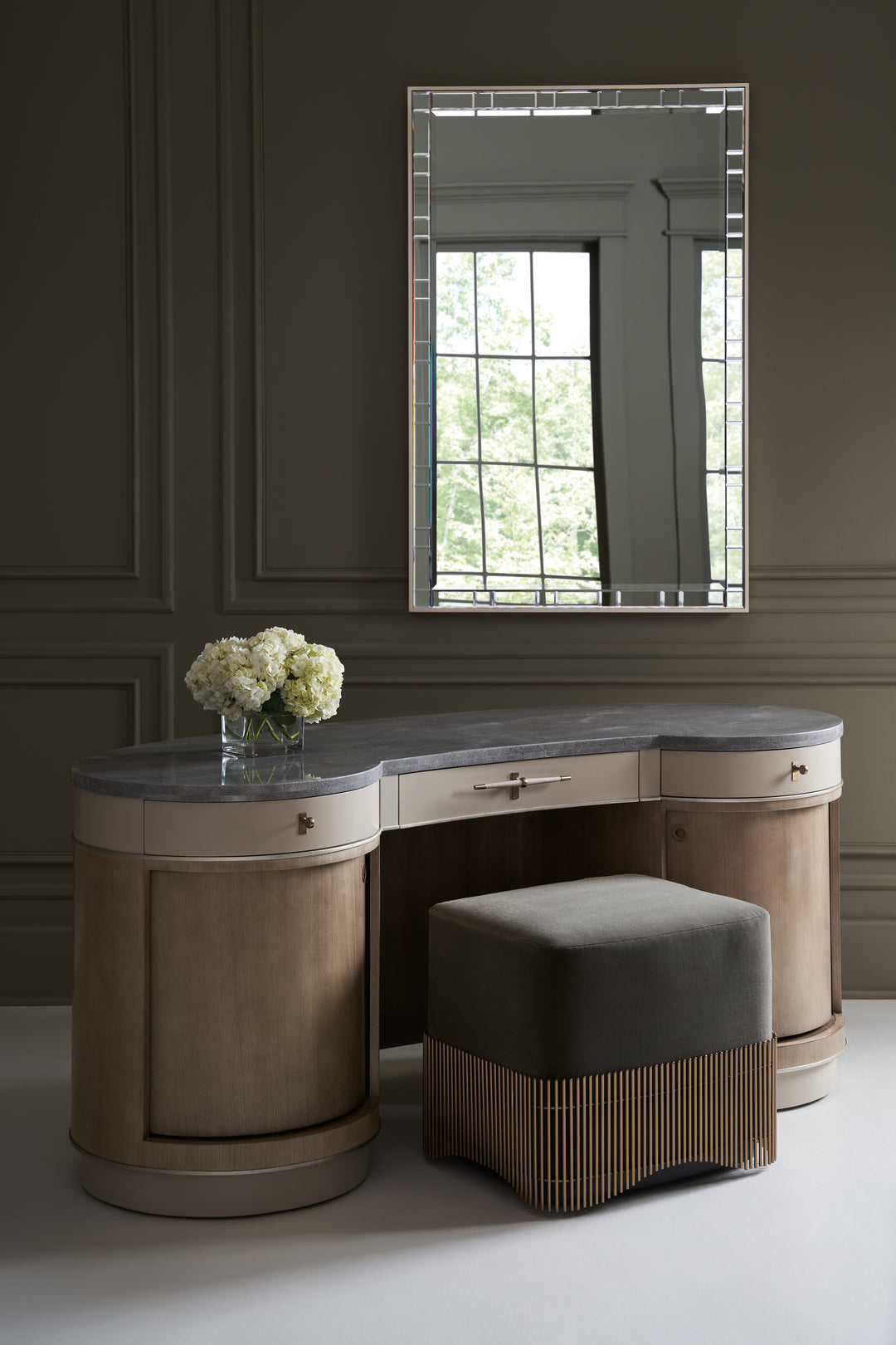 Classic Vanity Fair - AmericanHomeFurniture