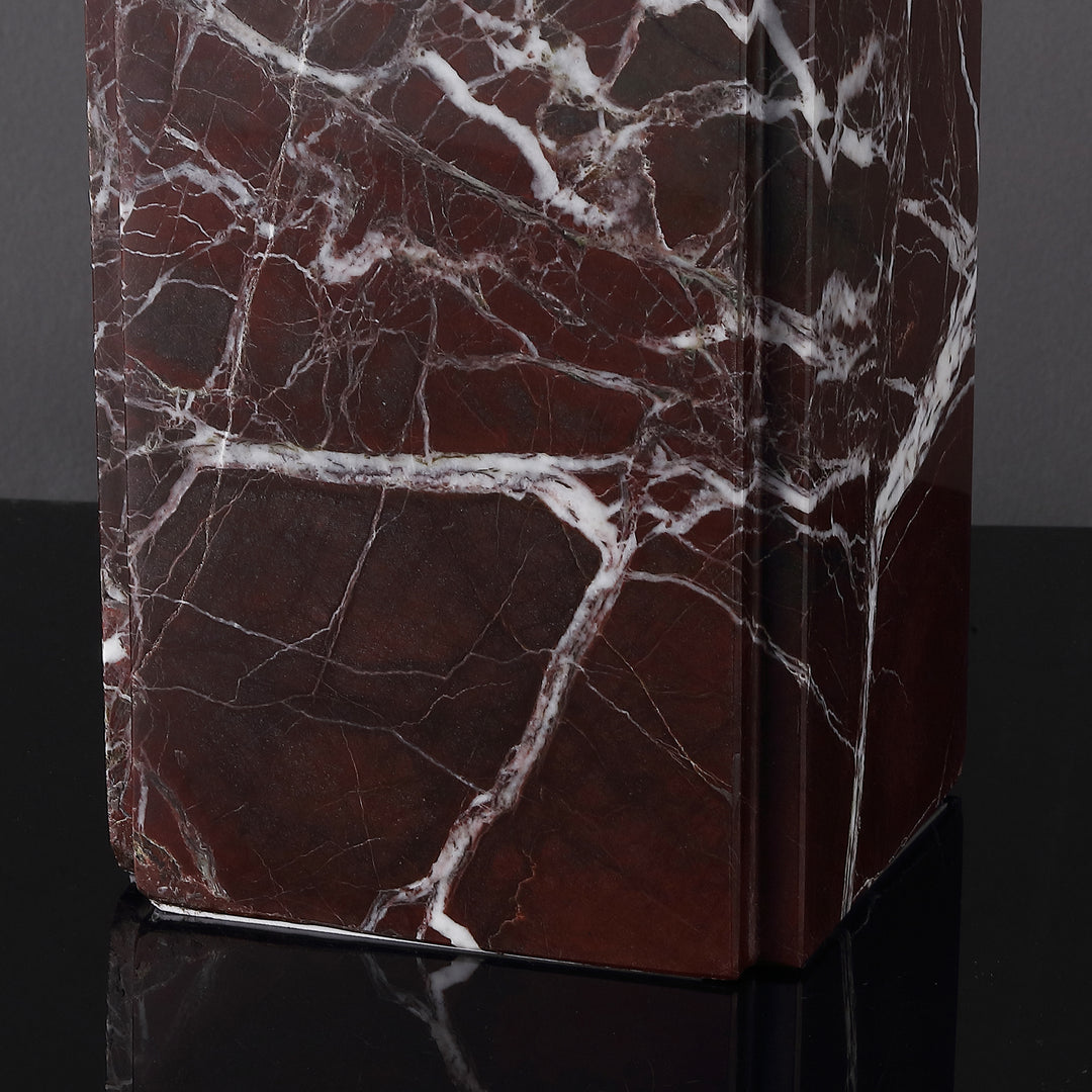 16"W x 16"D x 25"H / Maroon/White