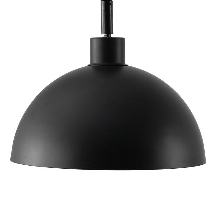 18"W x 10"D x 31"H / Black