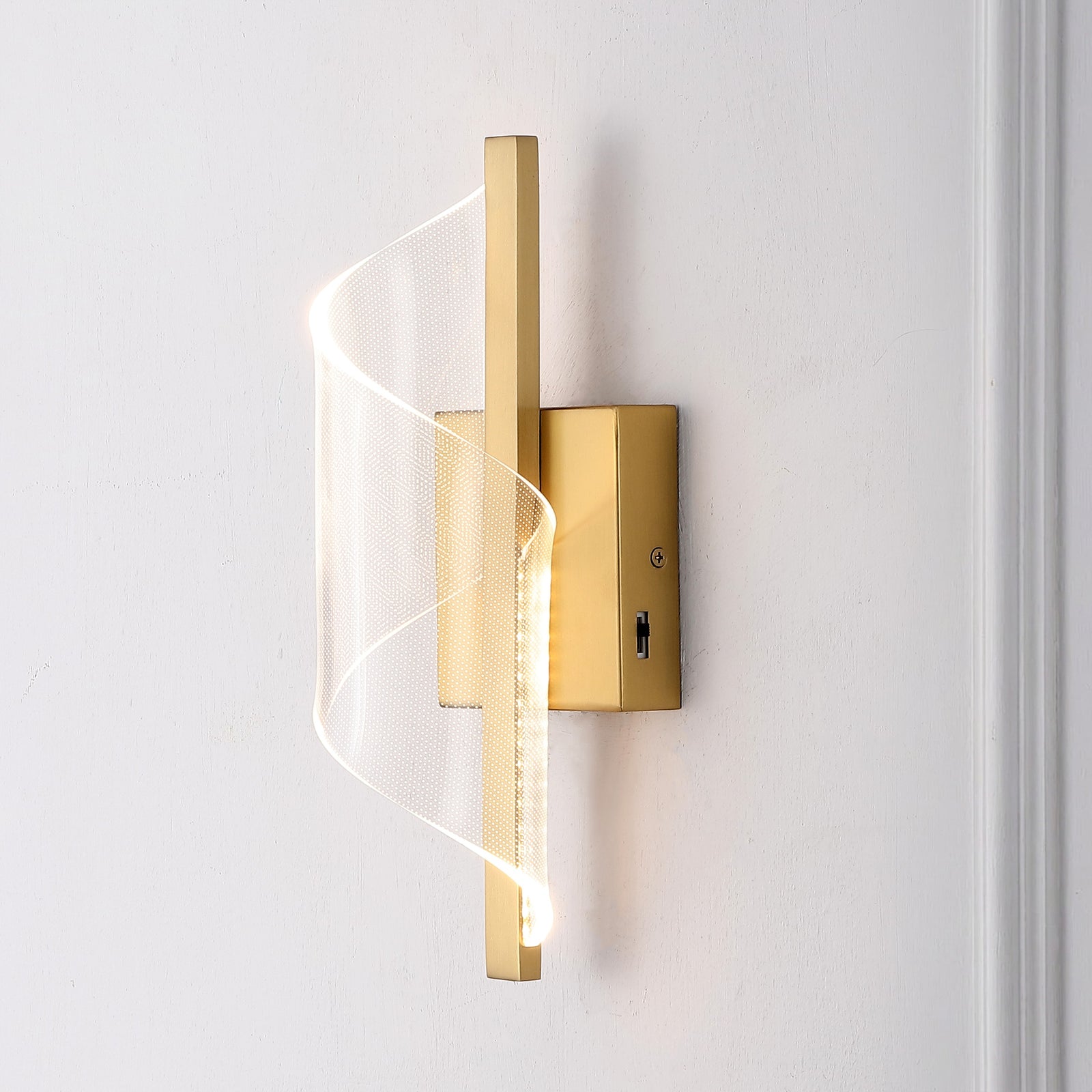 Safavieh Couture Leighton Acrylic Wall Sconce