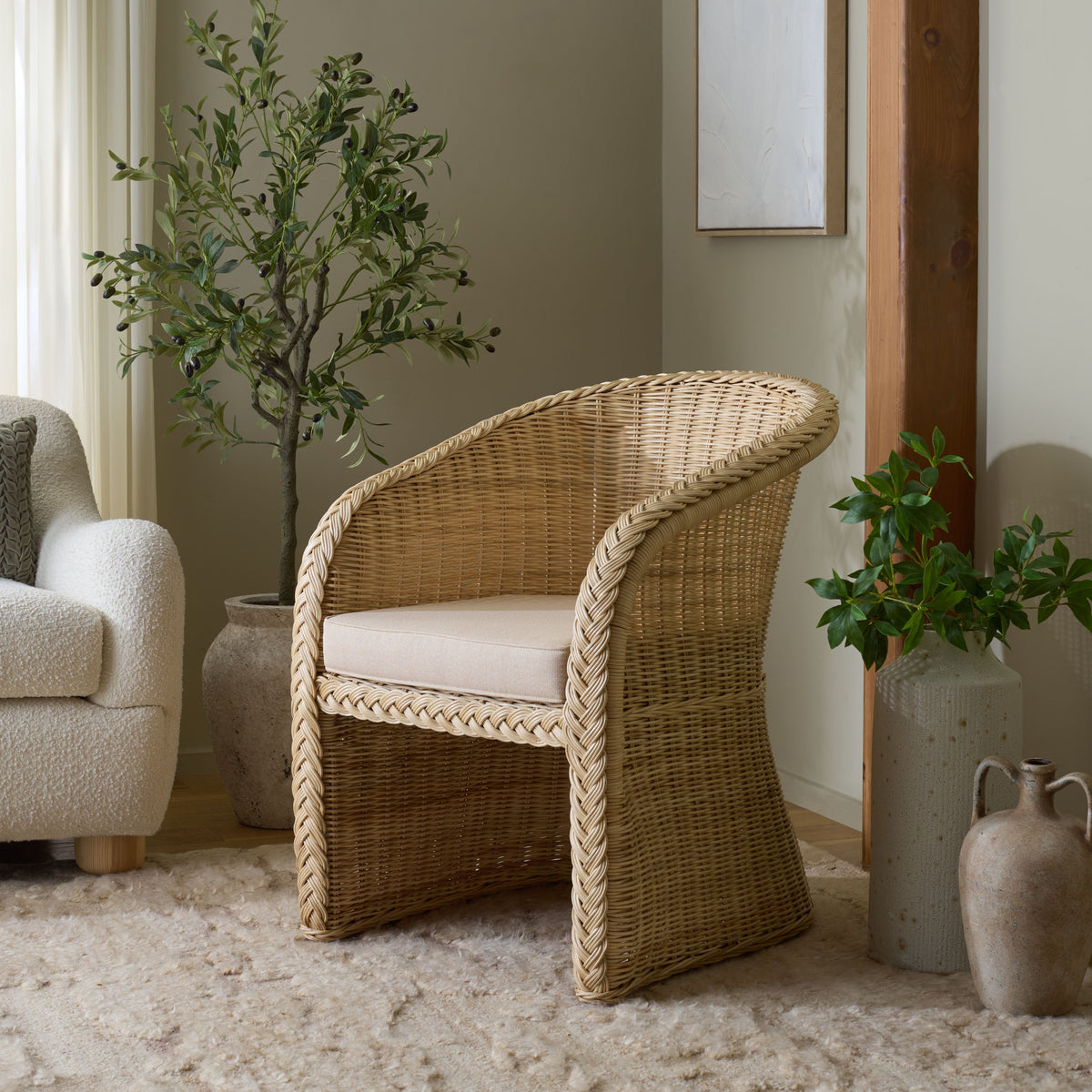 Natural / Beige