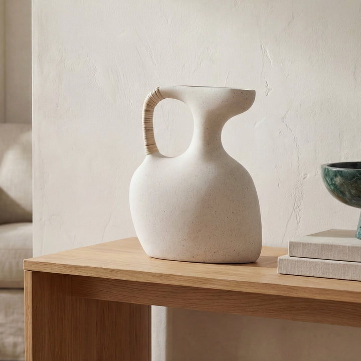 Vila 13In Sculptural Vessel Cream