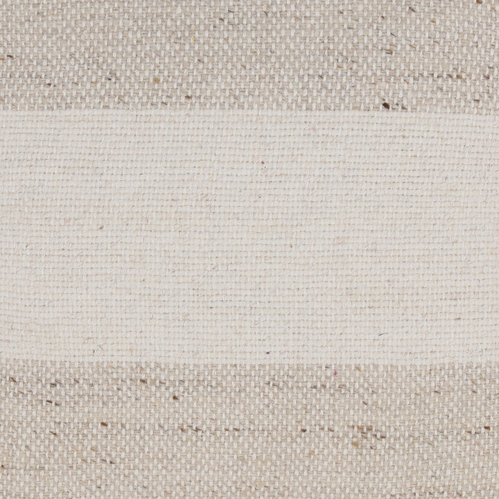 Tolmann Pillow Beige — Detail 1