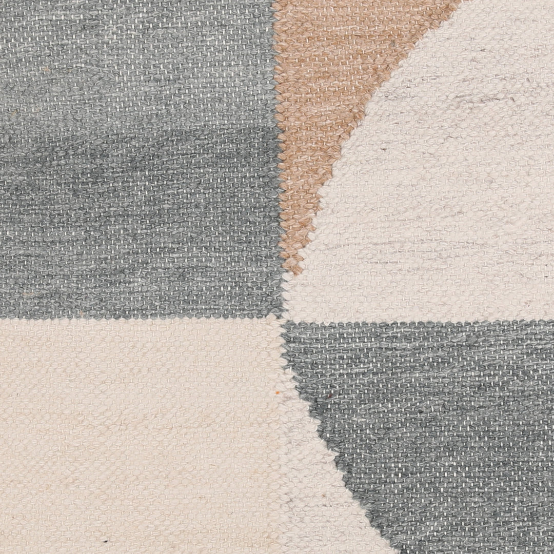Ibraheim Outdoor Pillow Grey — Detail 1