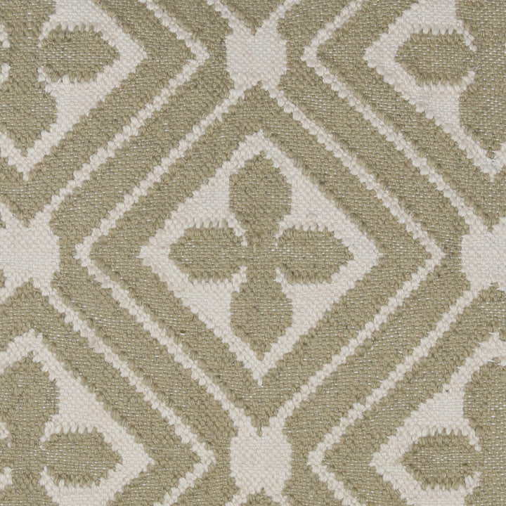 Kavann Outdoor Pillow Sage — Detail 1