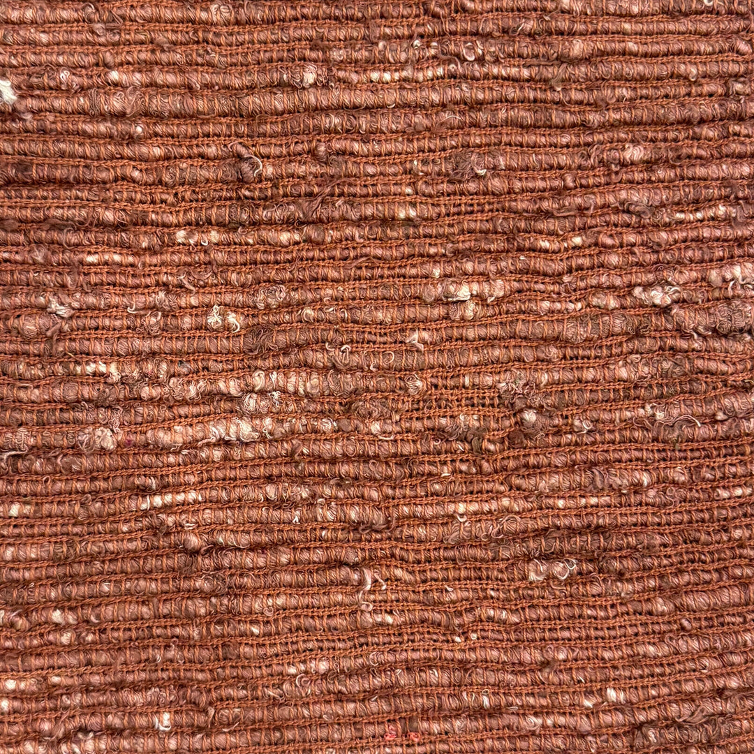 Amantine Throw Rust — Detail 1