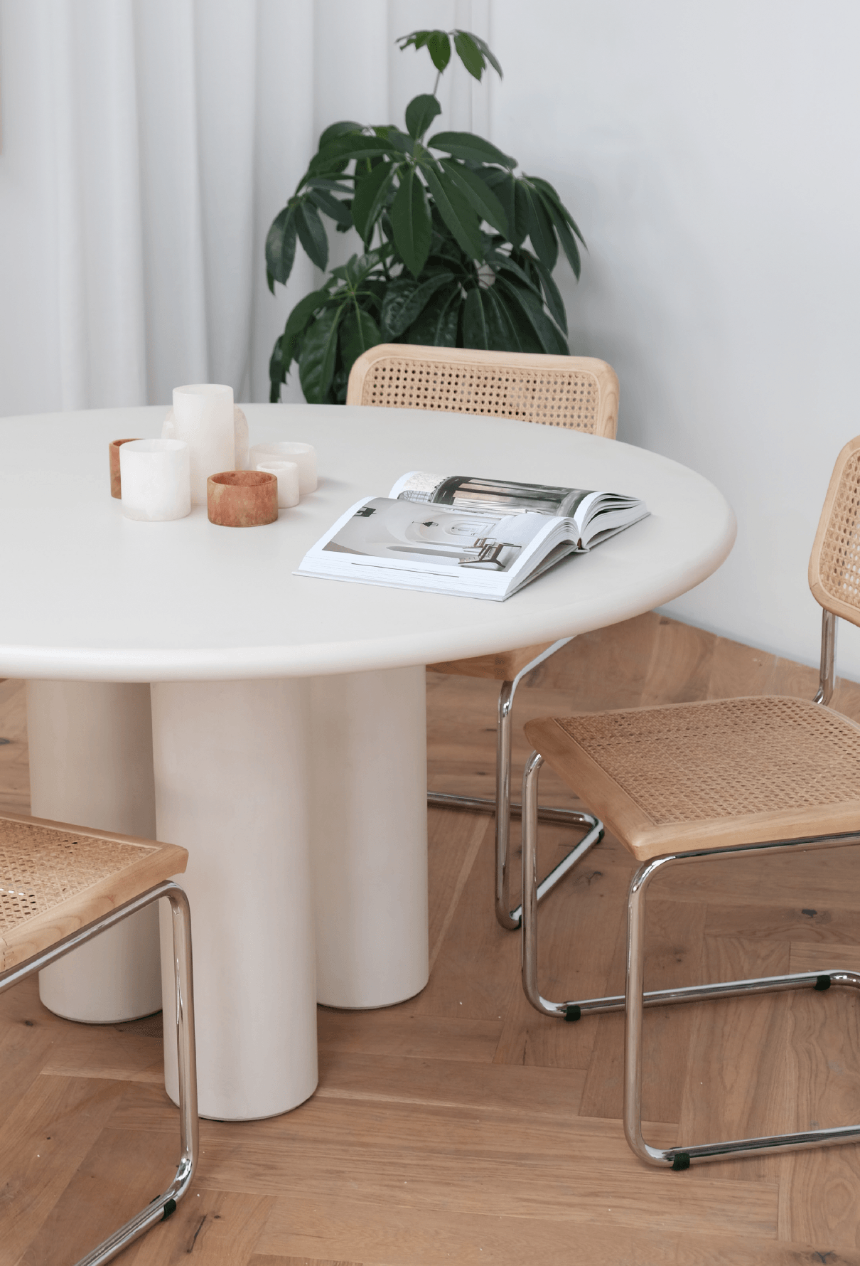Mobital ELEPHANT Dining Table Round DINING TABLES