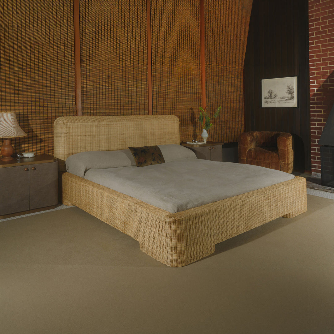 Claudia Bed Queen