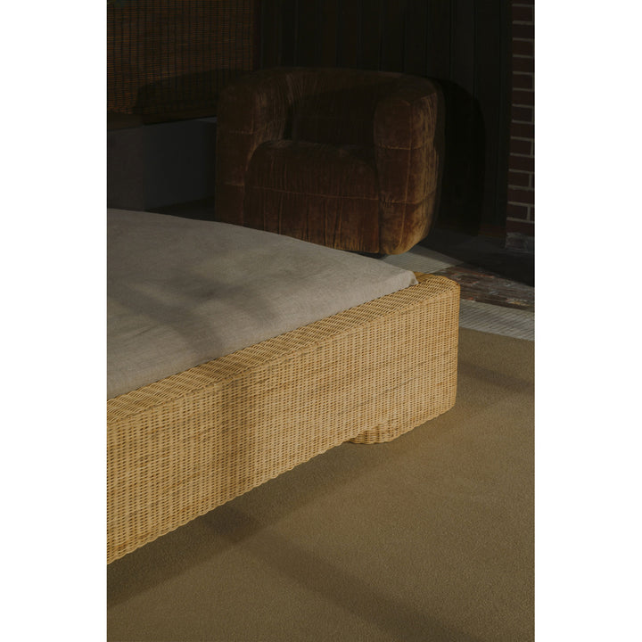 Claudia Bed Queen
