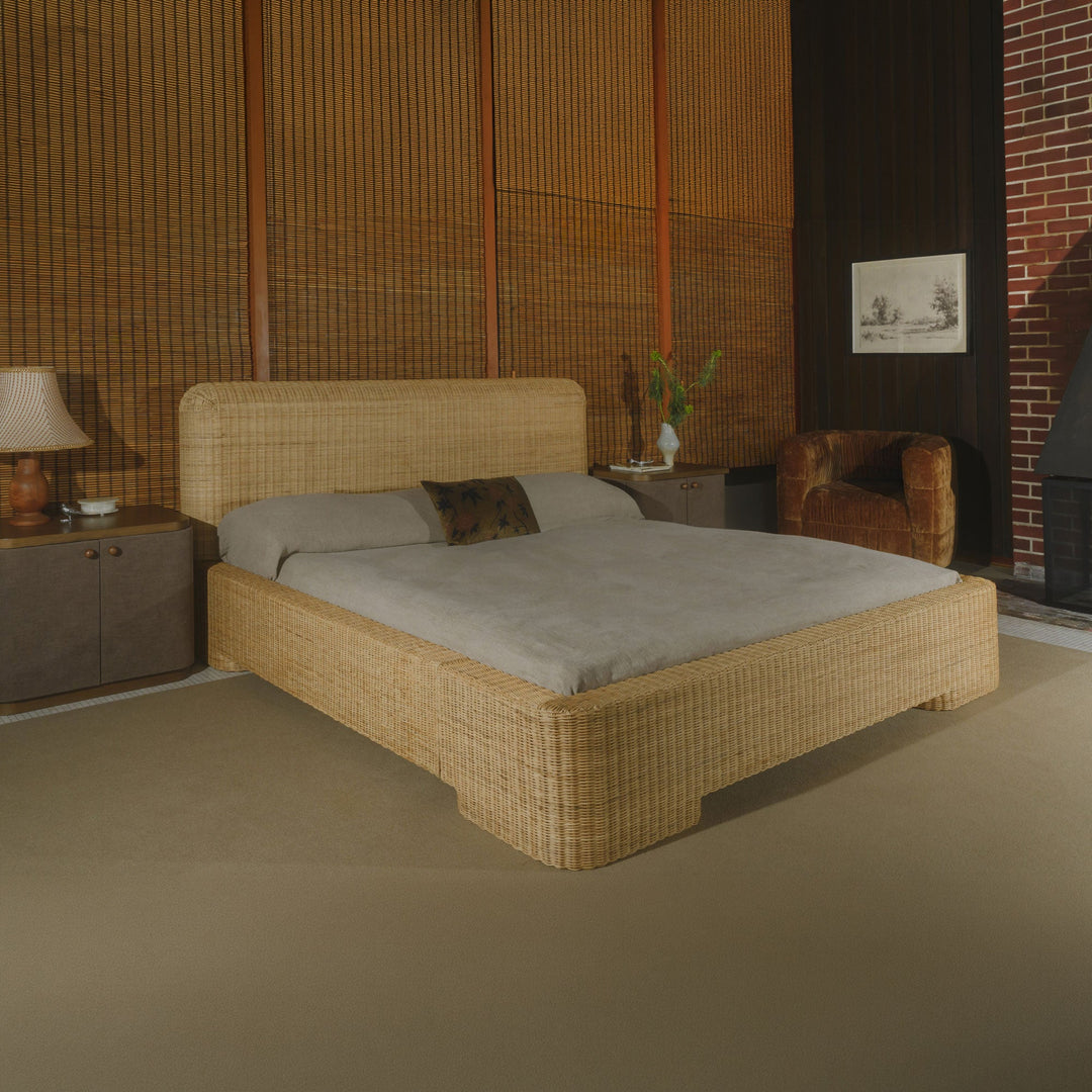 Claudia Bed