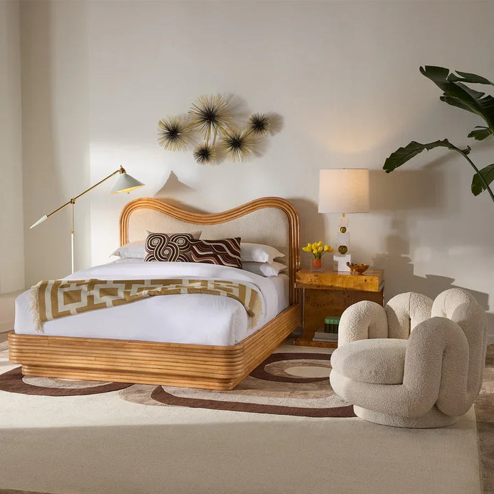 Serpentine Swivel Chair