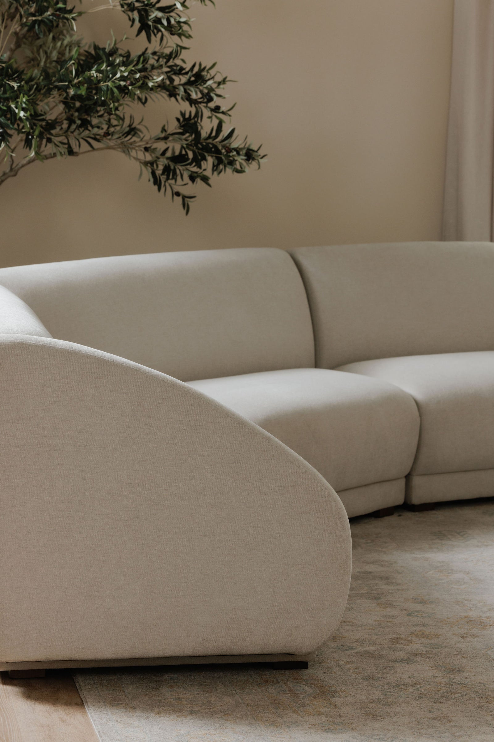 Moe's Home Collection - Fraser Wedge Slipper Chair Off White - FO-1035-05 | American Home Furniture