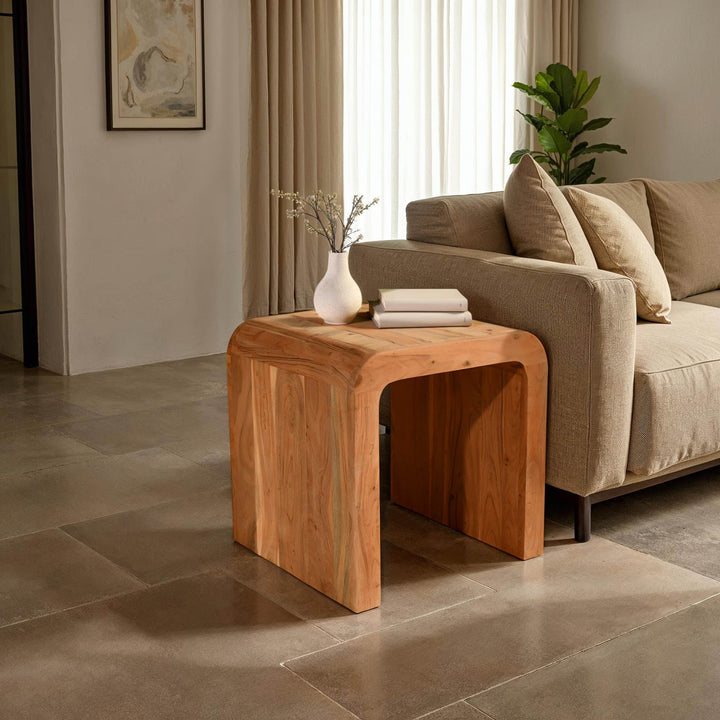 Form Curve Side Table