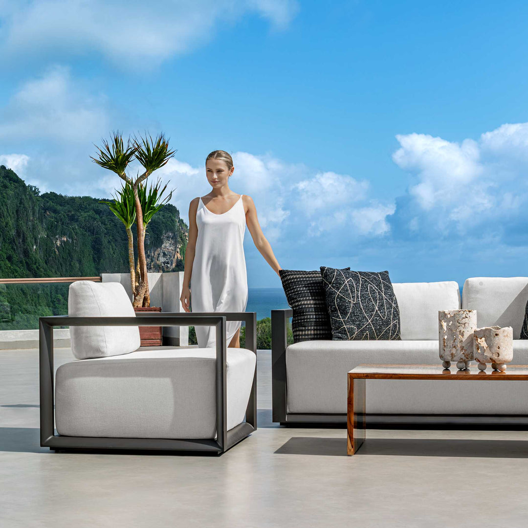 Remsen Black/Oyster Outdoor Lounge Chair