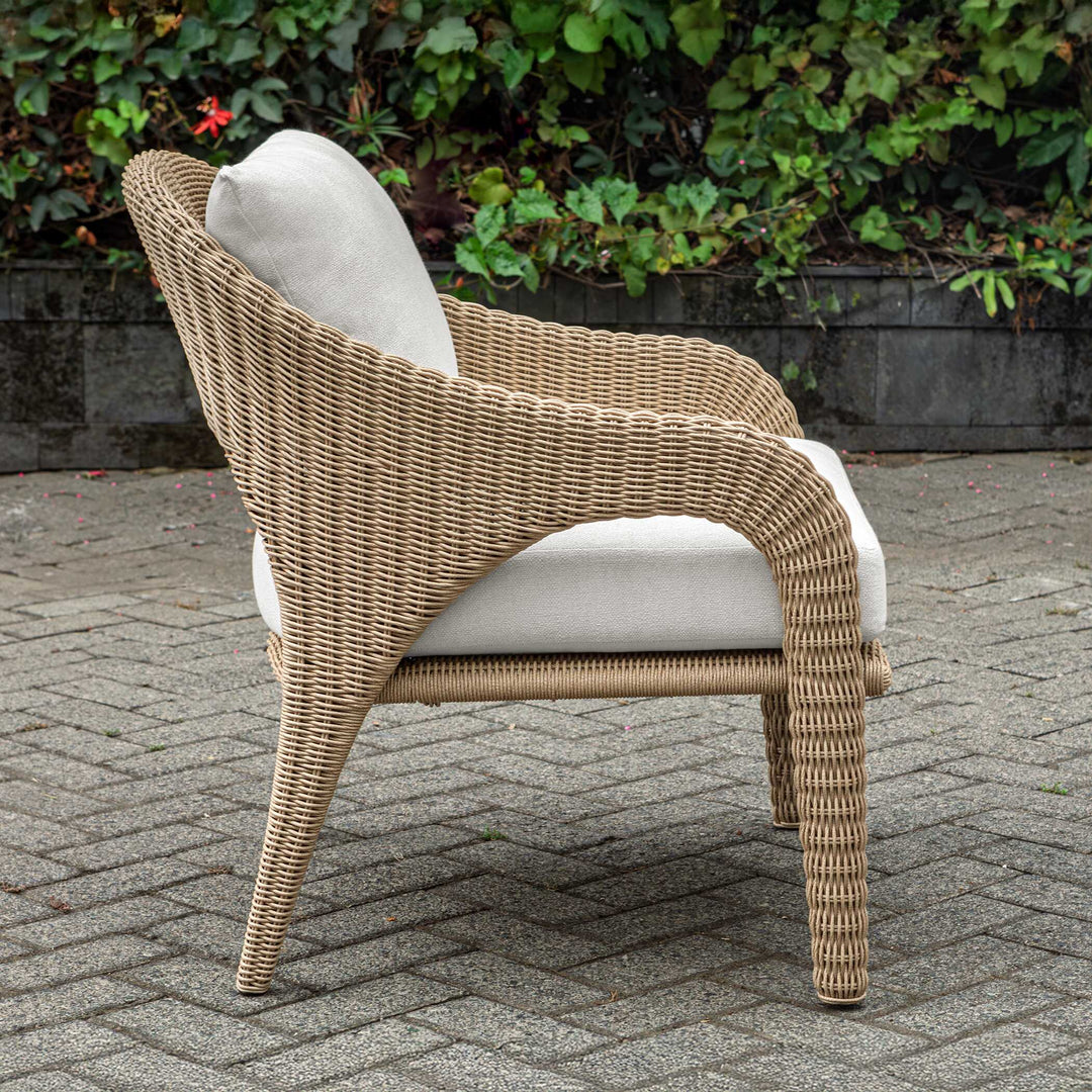 Kavali Outdoor Wicker Lounge Chair