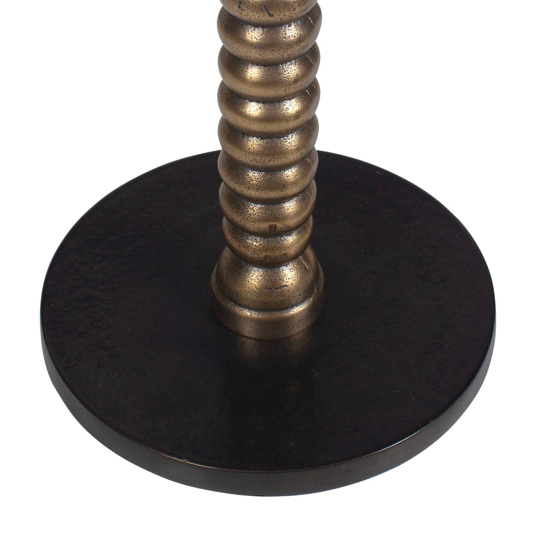 Elias Accent Table