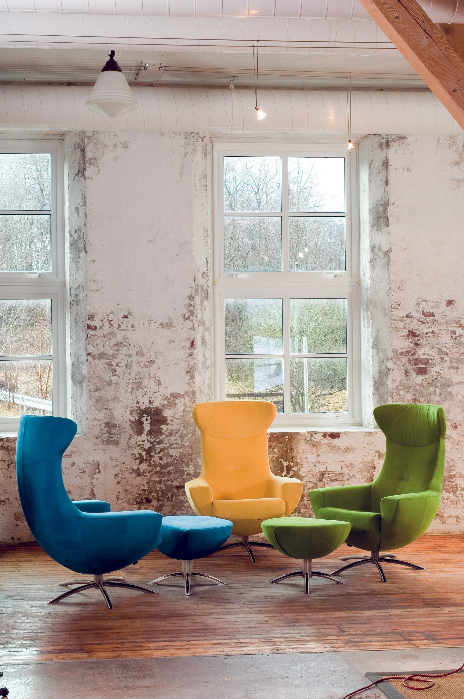Chair with Footstool/Dark Blue