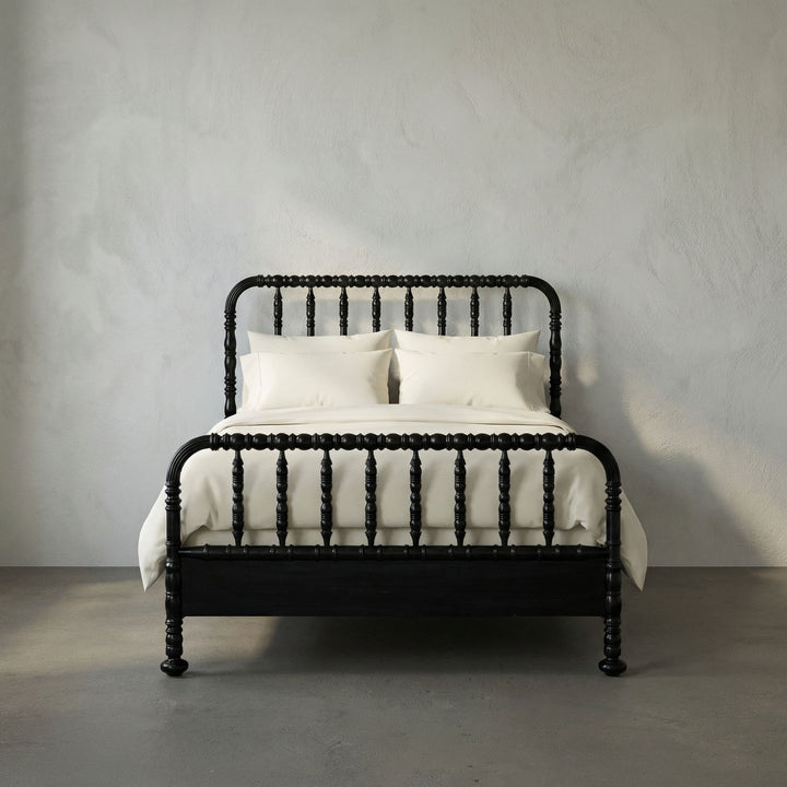 Noir - Bachelor Bed, Queen, Hand Rubbed Black - GBED112QHB