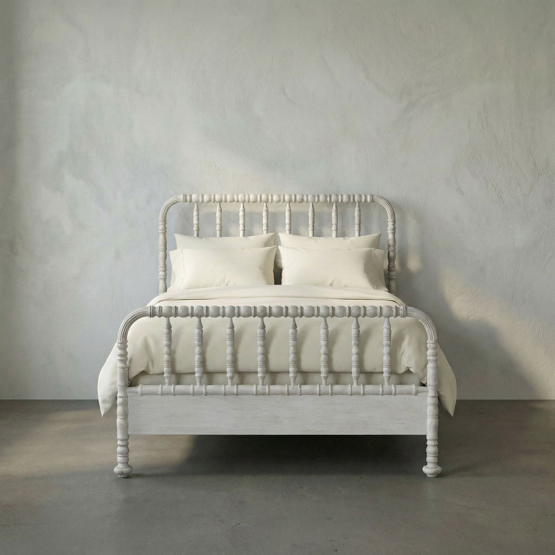 Noir Bachelor Bed, Queen - White Wash