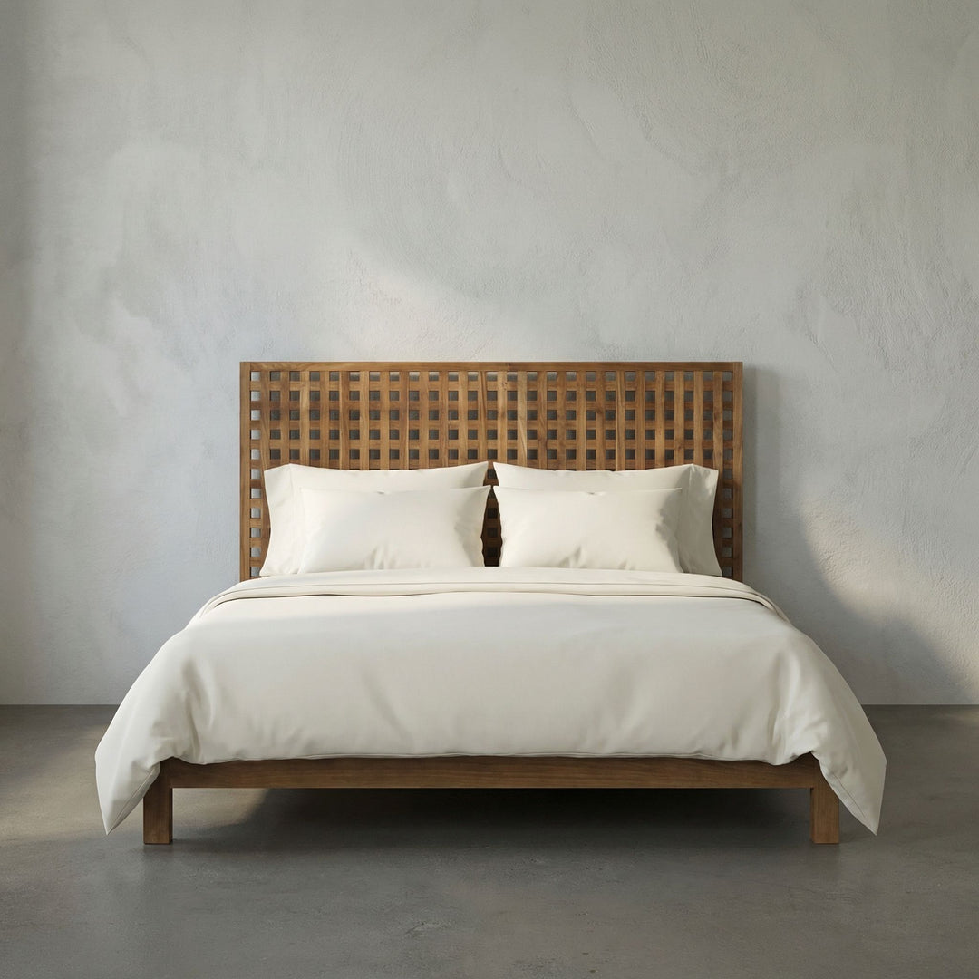 Noir - Quinnton Bed, Queen, Teak - GBED134QT