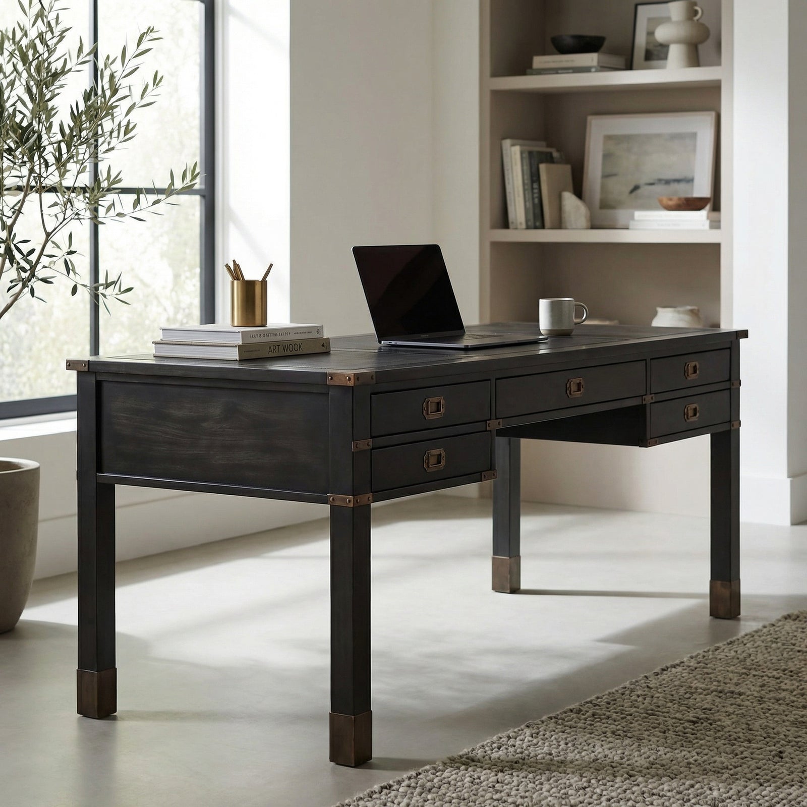 Noir - Campaign Partner Desk - GDES211P