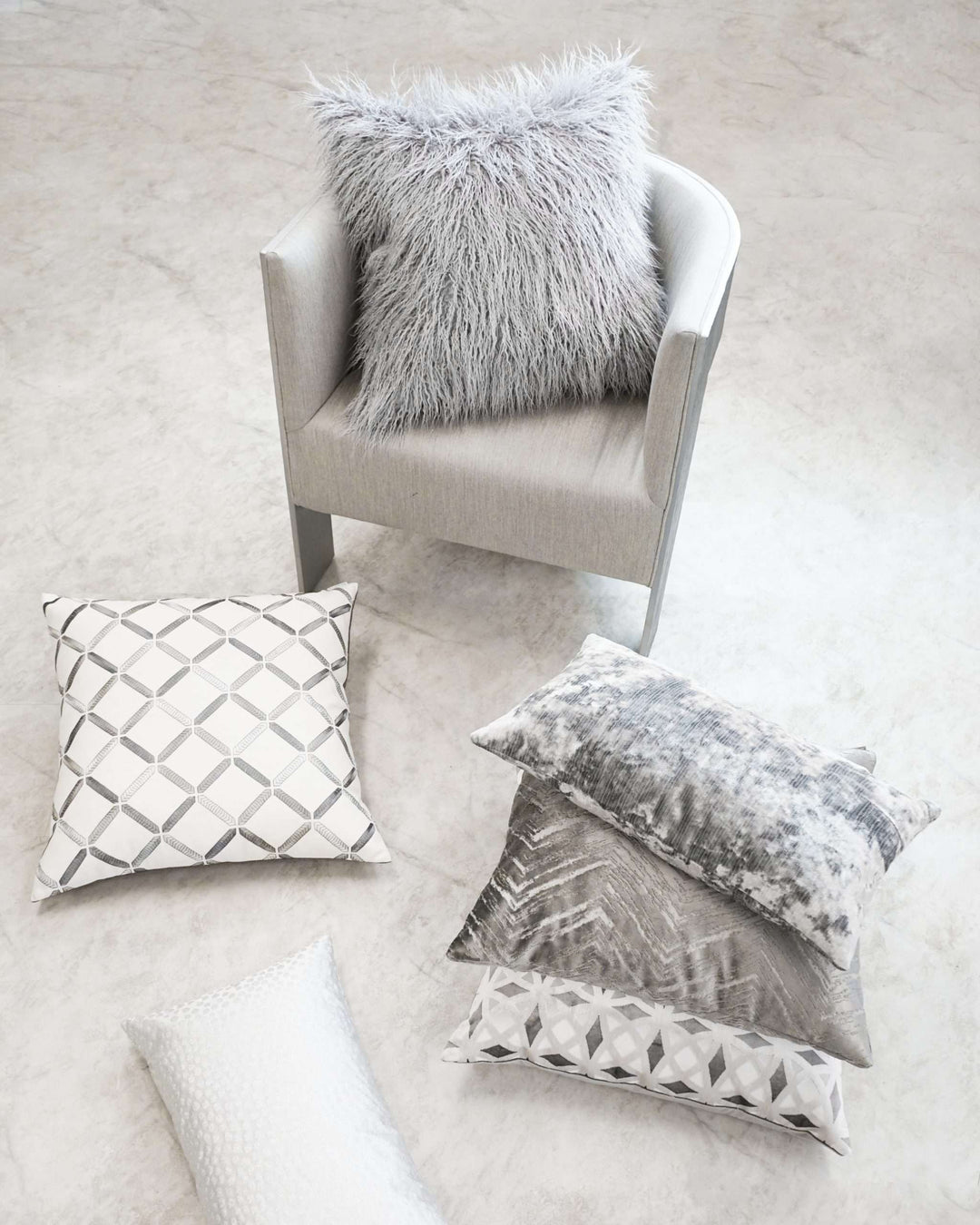 American Home Furniture | D.V. KAP Home - Zermatt Pillow