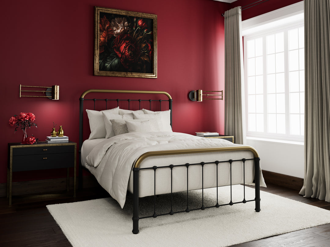 Queen / Sable Onyx Finish w/ Milky Gold Accent Finish