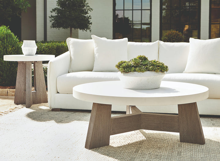 American Home Furniture Bernhardt Exteriors Rochelle Outdoor Side Table 