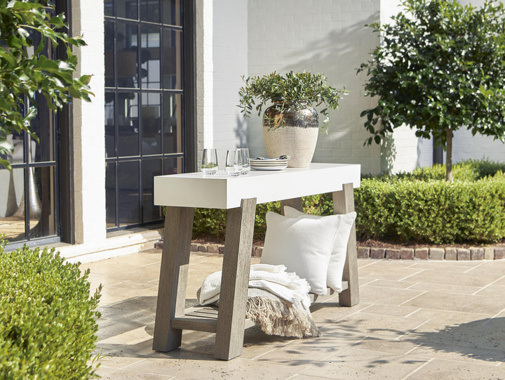 American Home Furniture Bernhardt Exteriors Rochelle Outdoor Console 